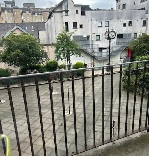 Royal Mile Tron Square 3 Double Bedrooms Fantastic Location Parking